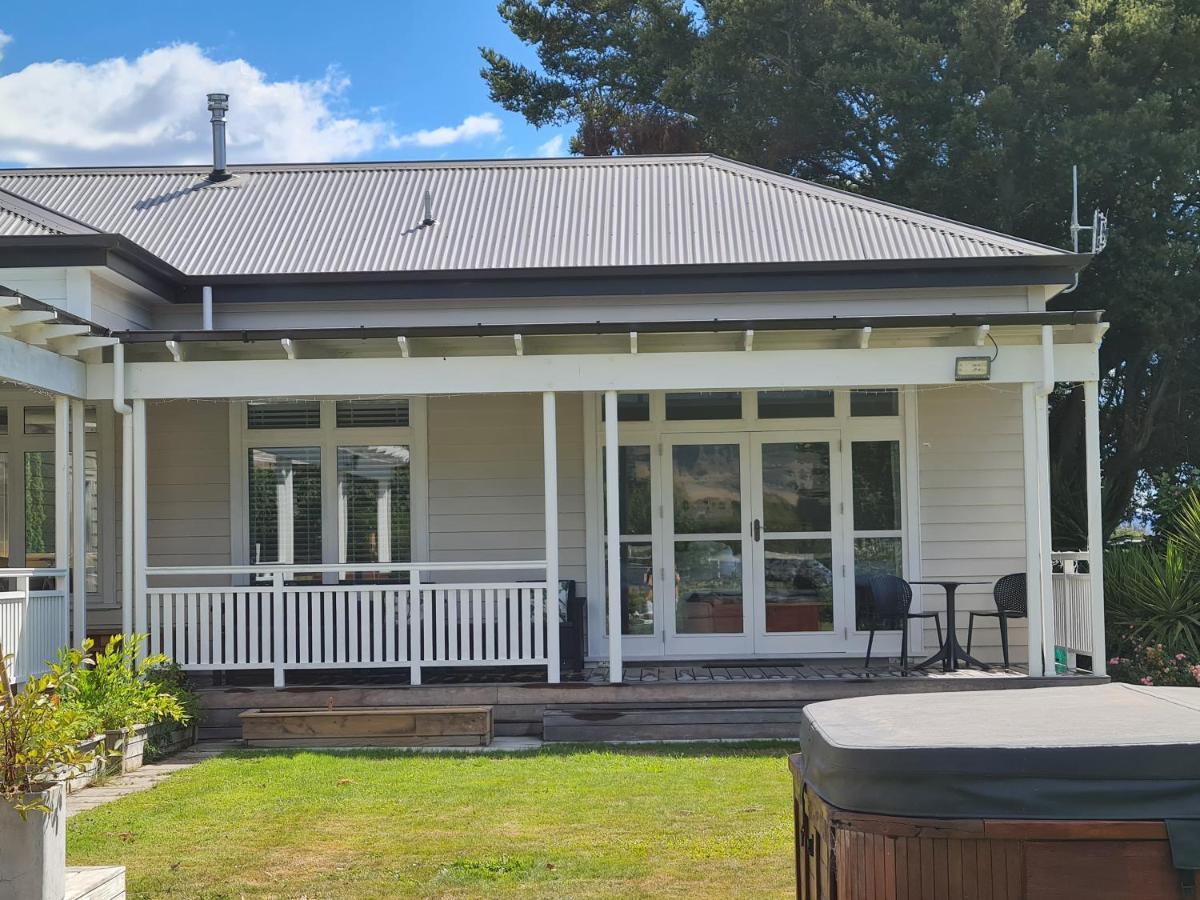 Okauia House, Matamata Hotel Exterior photo